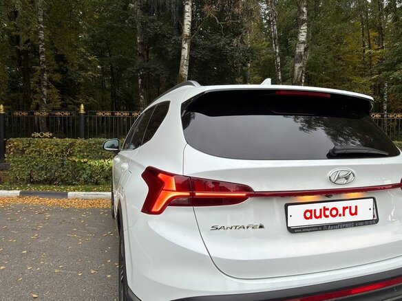 2021 Hyundai Santa Fe IV Рестайлинг, белый - вид 4