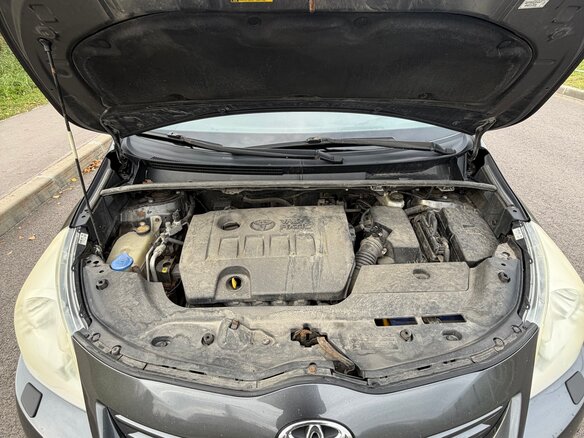 2012 Toyota Verso I, серый, 850000 рублей - вид 9