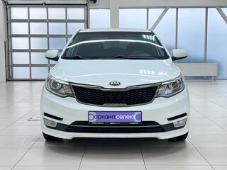 2015 Kia Rio III Рестайлинг, белый, 1090000 рублей, вид 5