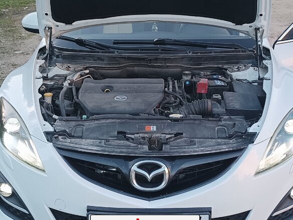2011 Mazda 6 II (GH) Рестайлинг, белый, 1100000 рублей - вид 2