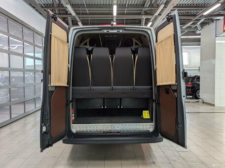2024 Volkswagen Crafter, серебристый, 13890000 рублей, вид 2