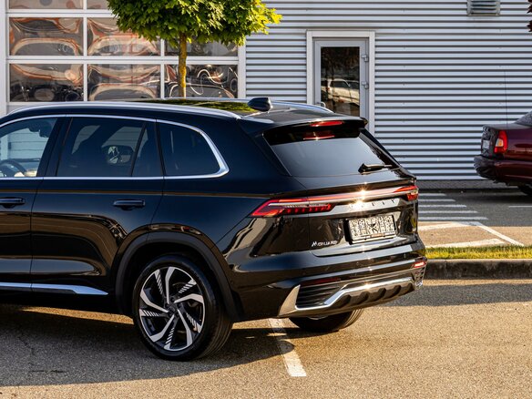 2025 Geely Monjaro I Рестайлинг, чёрный, 3295000 рублей - вид 9