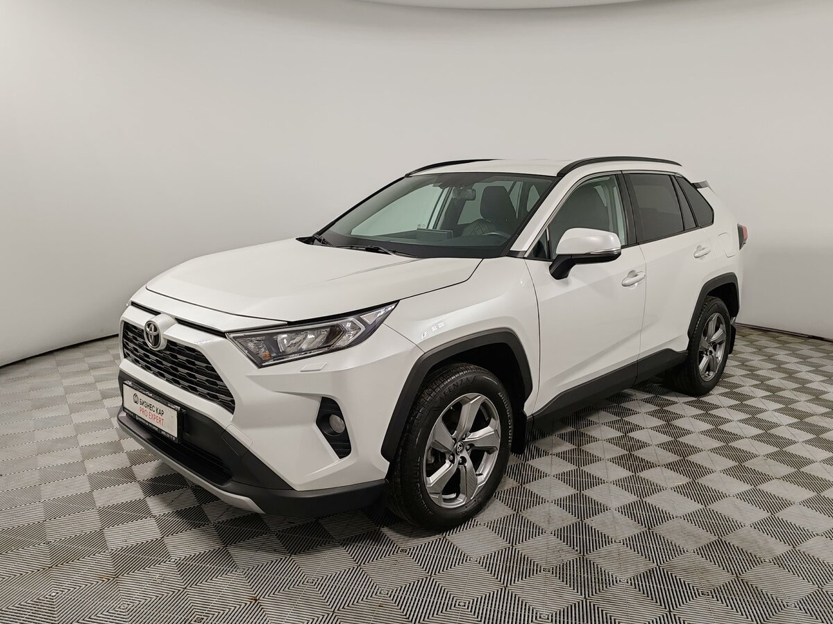 Открыть фотографии: Toyota RAV4 V (XA50)