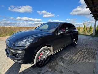2014 Porsche Cayenne Turbo II Рестайлинг (958), чёрный, 3300000 рублей, вид 2