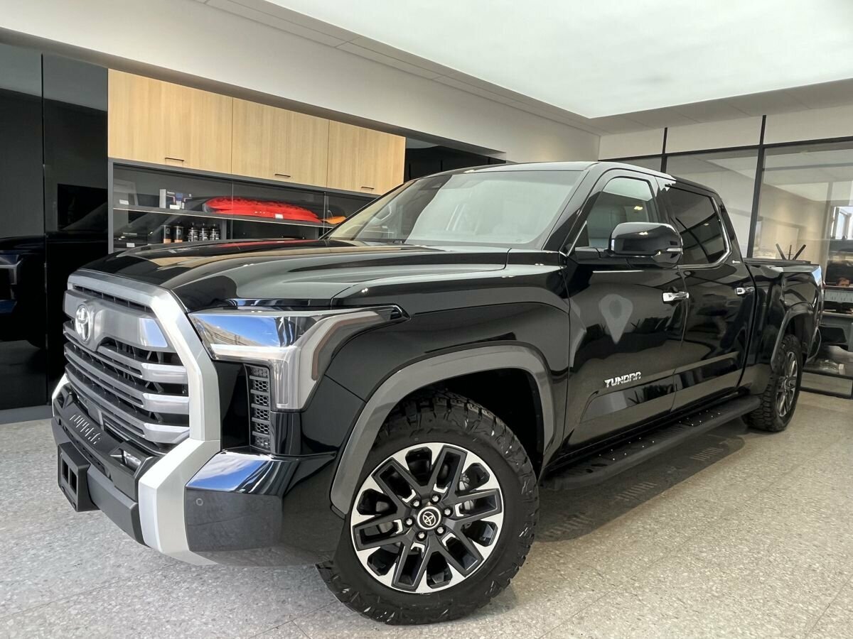 Открыть фотографии: Toyota Tundra III