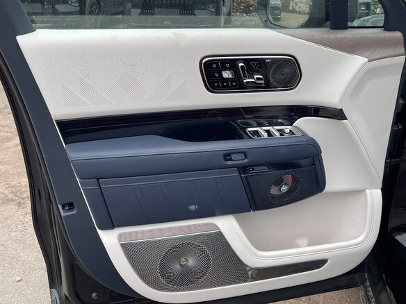 2026 Zeekr 9X 70 kWh, чёрный, 11550000 рублей - вид 12
