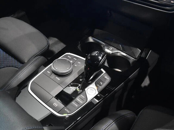2023 BMW 1 серии 118i III (F40), белый, 1750000 рублей - вид 35