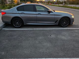 2019 BMW 5 серии 530d xDrive VII (G30/G31/G38), серый, 4800000 рублей, вид 3
