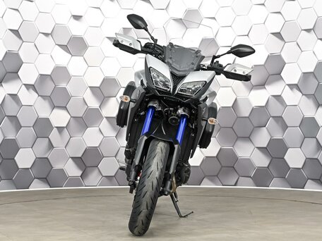 2015 Yamaha MT-09 Tracer (FJ-09), серебристый, 777000 рублей, вид 5