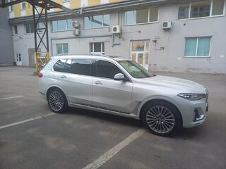 2020 BMW X7 30d I (G07), белый, 8000000 рублей, вид 3