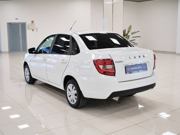 2023 Lada (ВАЗ) Granta I Рестайлинг, белый, 862000 рублей - вид 3
