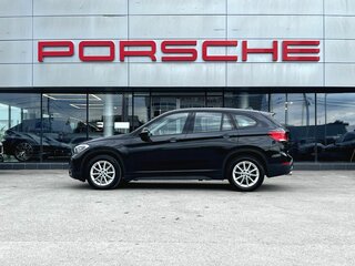 2020 BMW X1 18i sDrive II (F48) Рестайлинг, чёрный, 2410000 рублей, вид 2