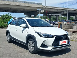2022 Toyota Yaris L X XP150 Рестайлинг, белый, 1140000 рублей, вид 1