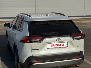 2020 Toyota RAV4 V (XA50), белый, 3100000 рублей, вид 5