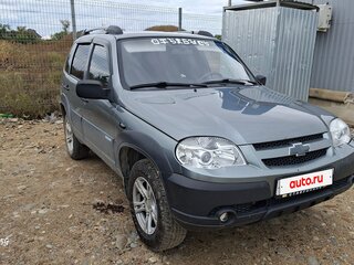 2011 Chevrolet Niva I Рестайлинг, серый, 600000 рублей, вид 1