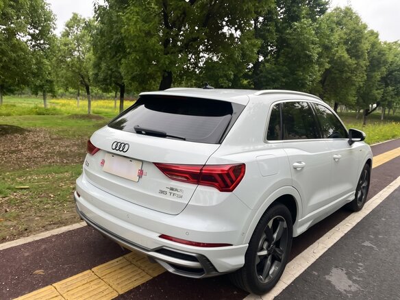 2023 Audi Q3 35 TFSI II (F3), белый, 2390000 рублей - вид 5
