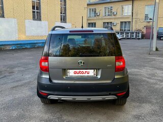 2012 Skoda Yeti I, серебристый, 670000 рублей, вид 4