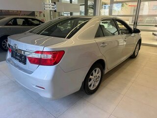 2013 Toyota Camry VII (XV50), серебристый, 1450000 рублей, вид 4