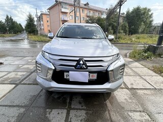 2021 Mitsubishi Pajero Sport III, серый, 4900000 рублей, вид 1