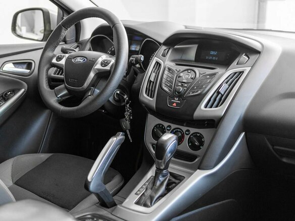 2012 Ford Focus III, серебристый, 800000 рублей - вид 13