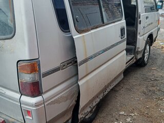 1990 Mitsubishi L300 II, серый, 200000 рублей, вид 2
