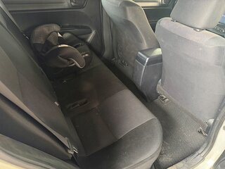 2017 Toyota Corolla Fielder XI (E160, E170, E180) Рестайлинг 1, белый, 900000 рублей, вид 5