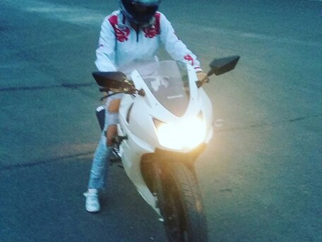 2011 Kawasaki Ninja 250R, белый, 250000 рублей, вид 1