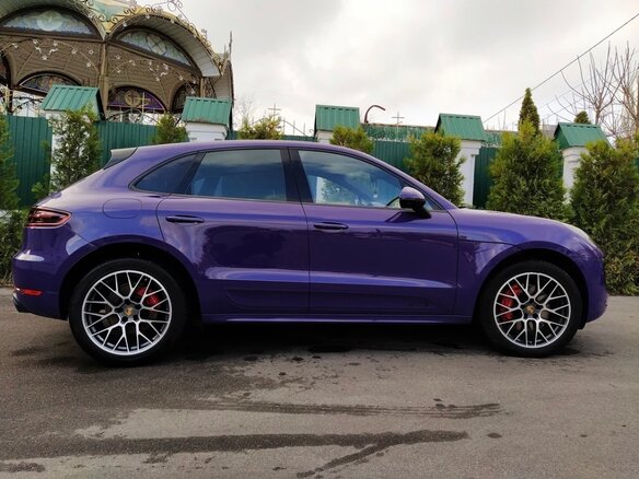 2017 Porsche Macan GTS I, пурпурный, 3350000 рублей - вид 5
