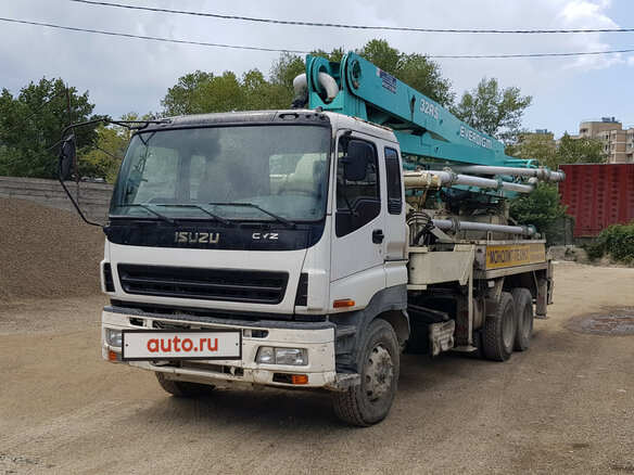 2010 Isuzu Автобетононасос, белый
