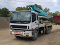 2010 Isuzu Автобетононасос, белый