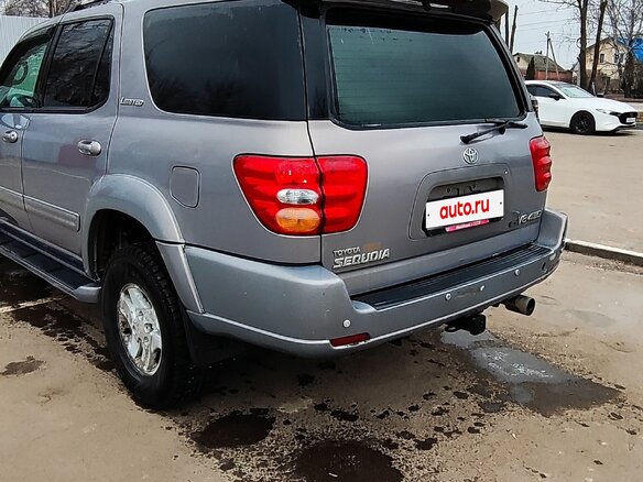 2001 Toyota Sequoia I, серый, 1600000 рублей - вид 5