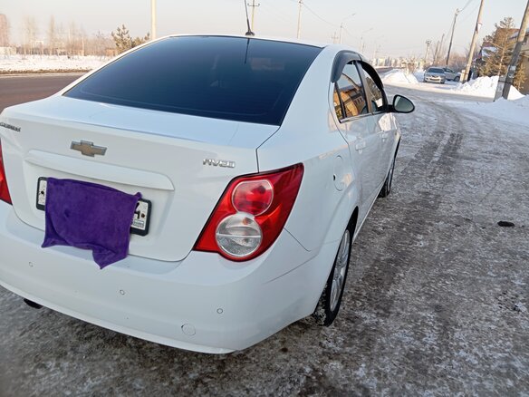 2012 Chevrolet Aveo II, белый, 630000 рублей - вид 4
