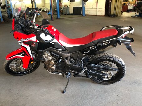 2016 Honda CRF 1000L Africa Twin, красный, 1400000 рублей, вид 4