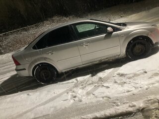 2007 Ford Focus II, серебристый, 240000 рублей, вид 2