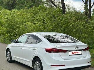 2017 Hyundai Elantra VI (AD), белый, 1470000 рублей, вид 4