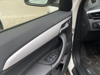 2018 BMW X1 20d xDrive II (F48), белый, 3500000 рублей, вид 5