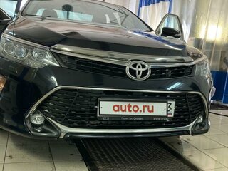 2017 Toyota Camry VII (XV50) Рестайлинг 2, чёрный, 2300000 рублей, вид 1