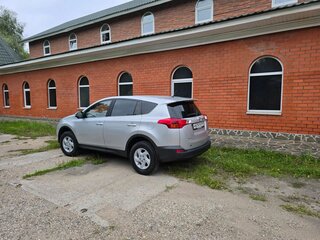 2013 Toyota RAV4 IV (XA40), серебристый, 1550000 рублей, вид 2