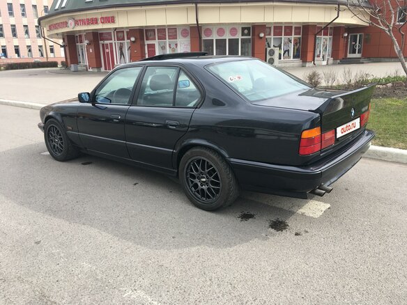 1994 BMW 5 серии 525i X III (E34), чёрный - вид 2