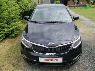 2016 Kia Rio III Рестайлинг, чёрный, 1350000 рублей, вид 2