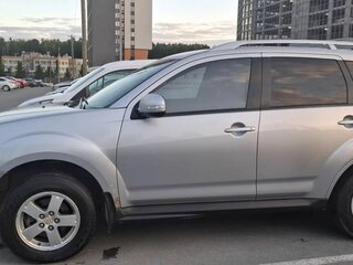 2010 Mitsubishi Outlander II Рестайлинг, серый, 850000 рублей, вид 3
