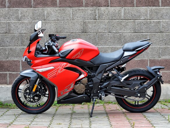 2026 Voge 300RR, красный, 368000 рублей