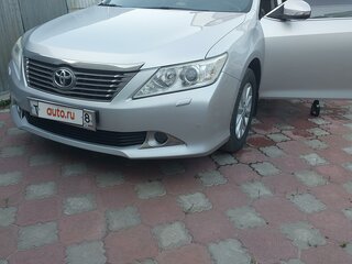 2012 Toyota Camry VII (XV50), серебристый, 1950000 рублей, вид 2