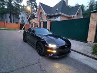 2020 Ford Mustang VI Рестайлинг, чёрный, 4330000 рублей, вид 2
