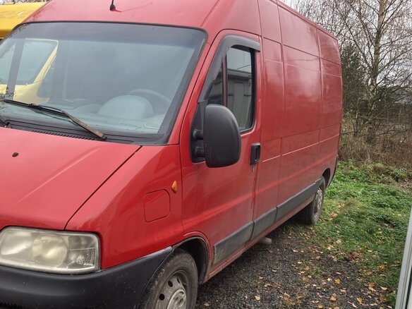 2009 Fiat Professional Ducato, красный, 1100000 рублей - вид 2