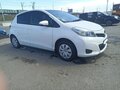 2013 Toyota Vitz III (XP130), белый, 820000 рублей - вид 4