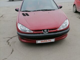 2008 Peugeot 206, красный, 385000 рублей, вид 2