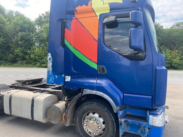 2011 Renault Premium, синий, 2200000 рублей - вид 2