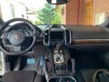 2011 Porsche Cayenne Turbo II (958), белый, 2400000 рублей - вид 4