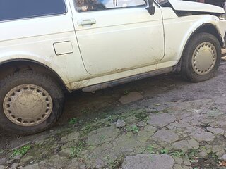 2001 Lada (ВАЗ) 2121 (4x4) I Рестайлинг, белый, 130000 рублей, вид 4
